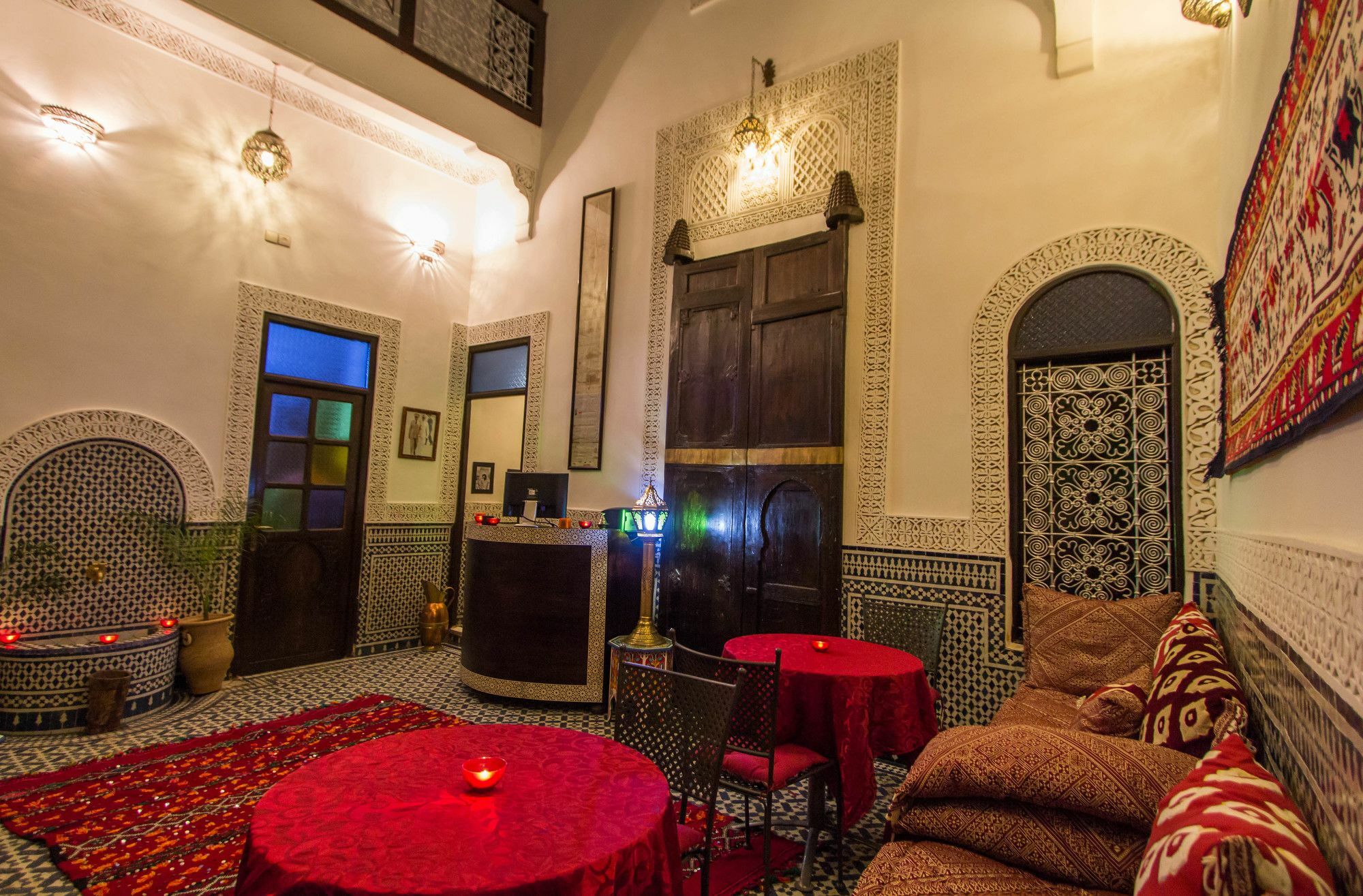 Riad Taha Fes Luaran gambar