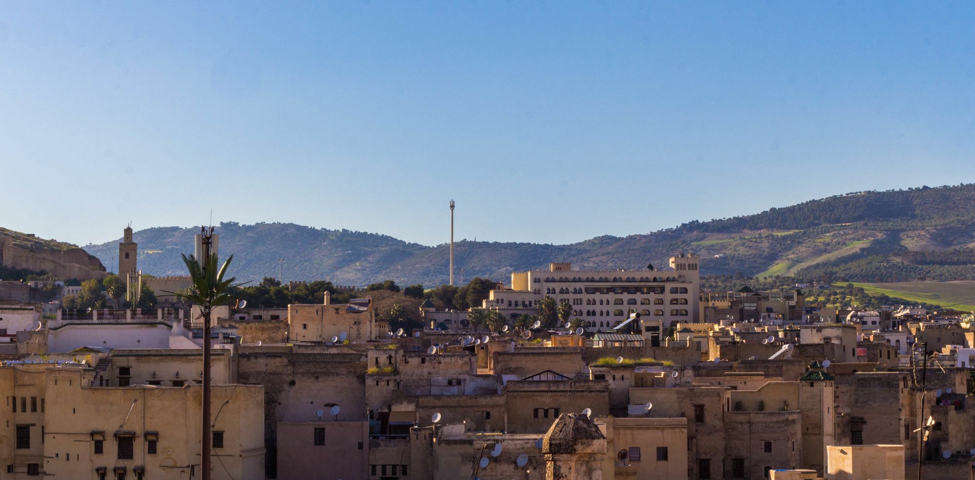 Riad Taha Fes Luaran gambar