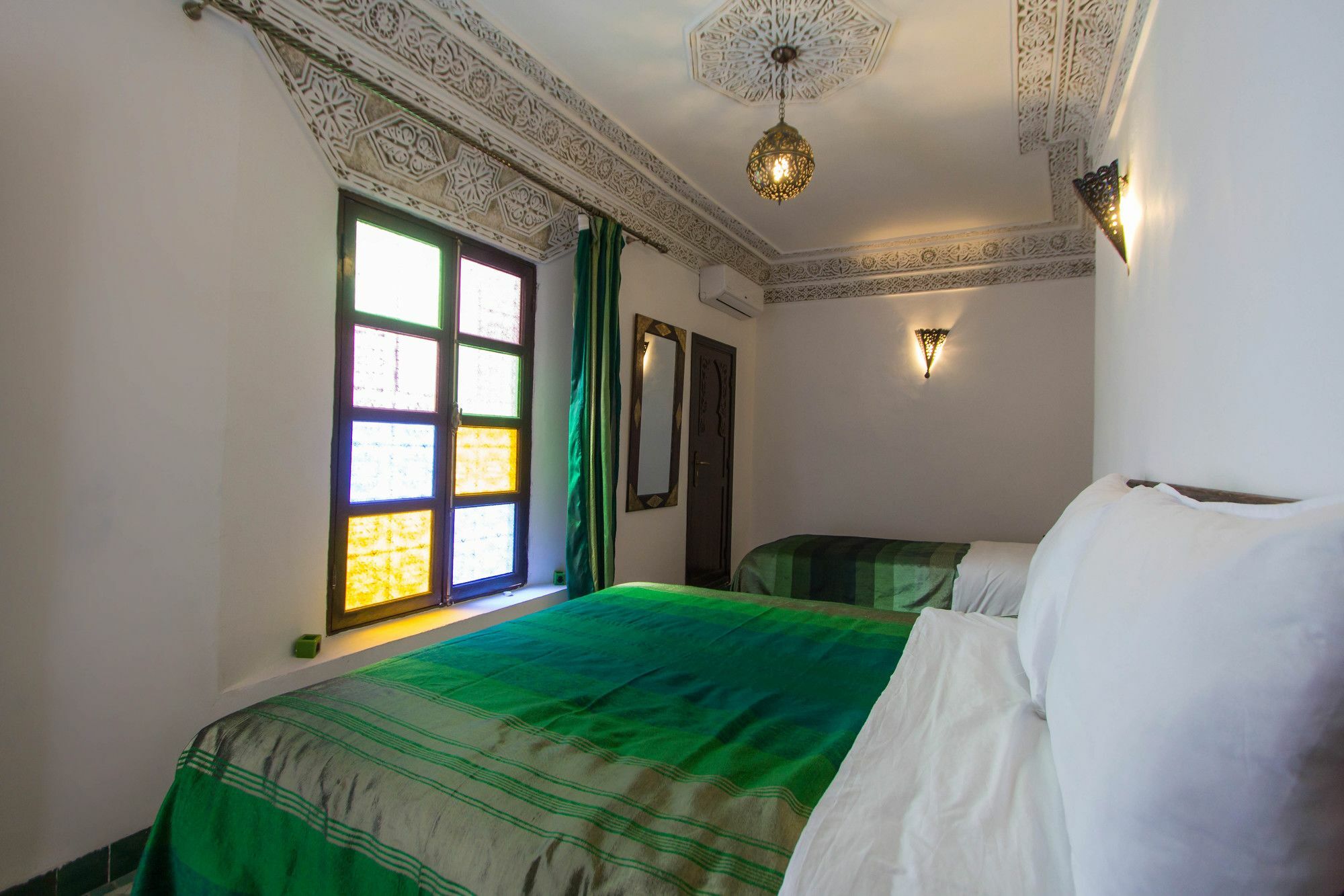 Riad Taha Fes Luaran gambar