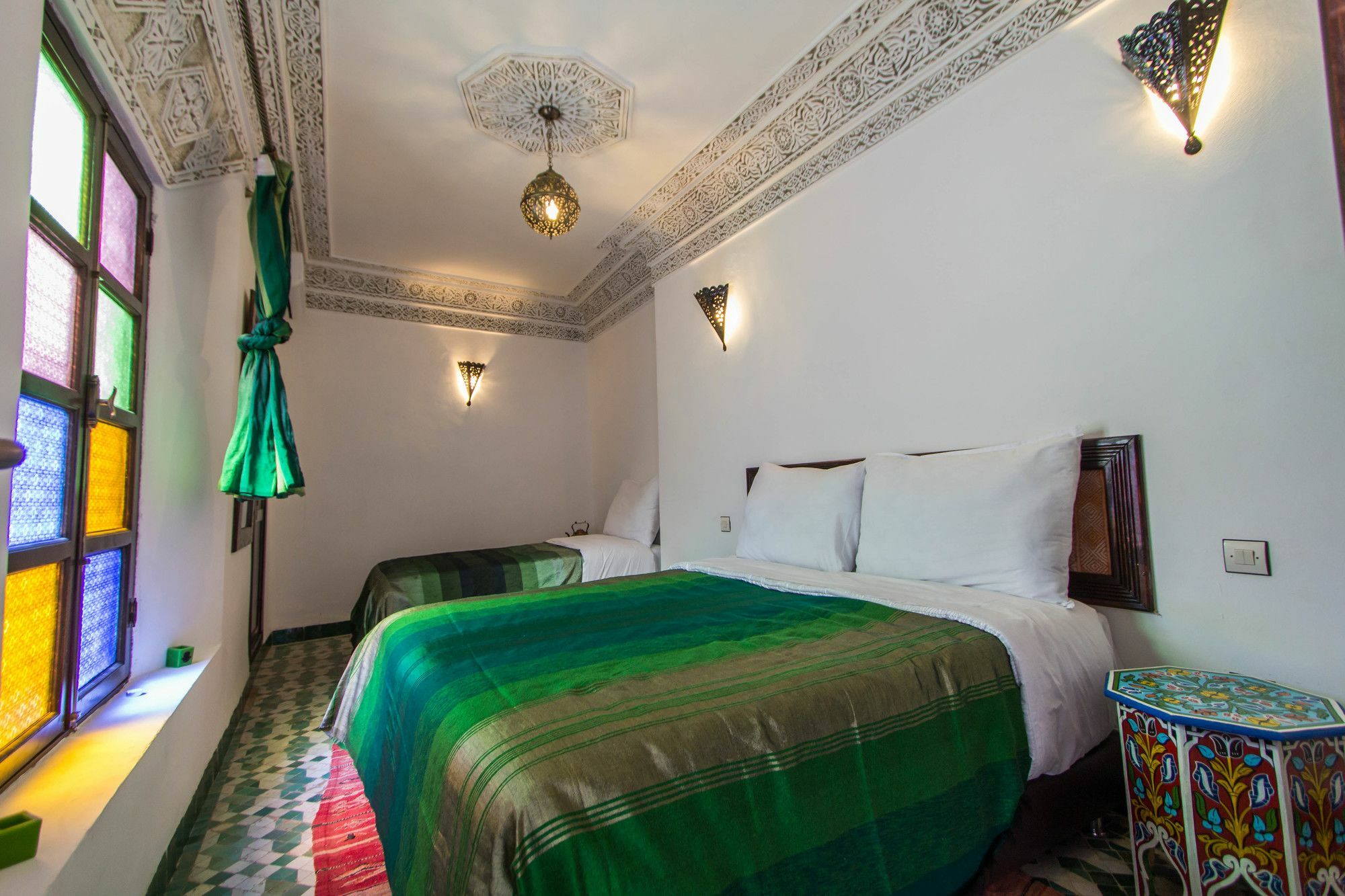Riad Taha Fes Luaran gambar